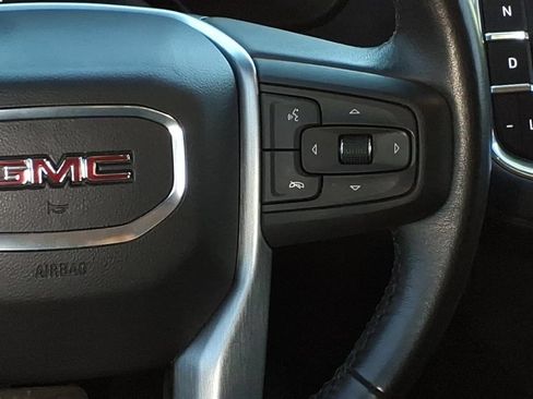 Used 2023 GMC Yukon SLE AWD/4WD image 11