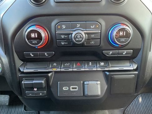 Used 2021 Chevrolet Silverado 1500 LT image 14