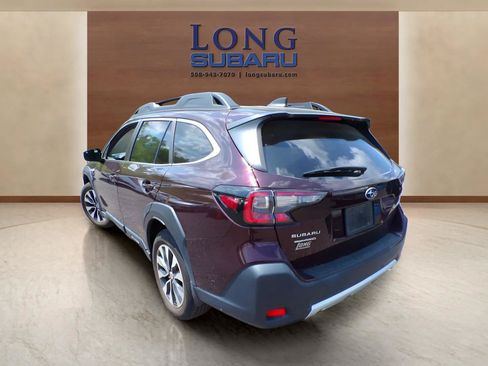Used 2023 Subaru Outback Limited AWD/4WD image 3