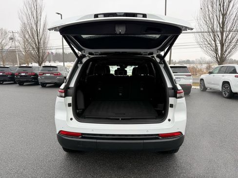 Certified 2023 Jeep Grand Cherokee Altitude image 29