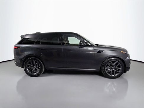 Certified 2024 Land Rover Range Rover Sport SE image 4
