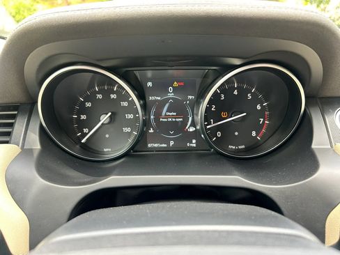 Used 2019 Land Rover Range Rover Evoque AWD/4WD image 19
