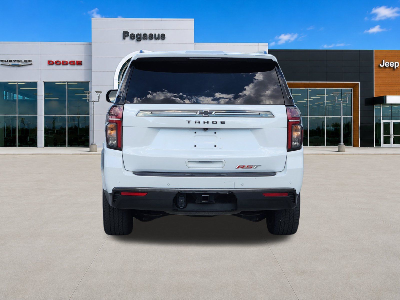 Used 2022 Chevrolet Tahoe RST w/ Luxury Package RWD image 8