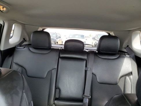 Used 2022 Jeep Compass Latitude w/ Convenience Group AWD/4WD image 24