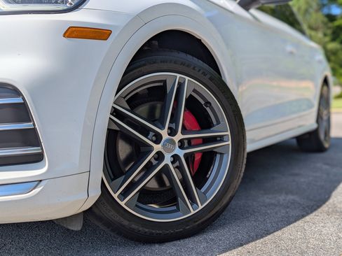 Used 2019 Audi SQ5 Premium Plus AWD/4WD image 35
