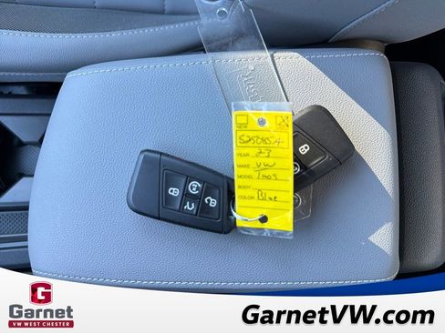 Certified 2023 Volkswagen Taos SE image 25