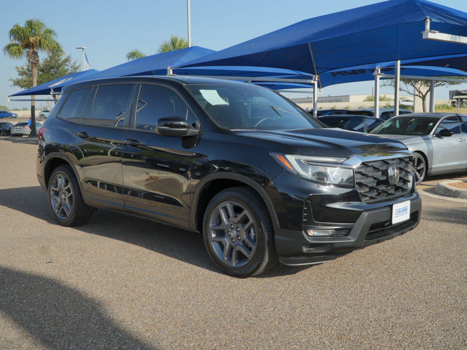 Used 2022 Honda Passport EX-L image 4