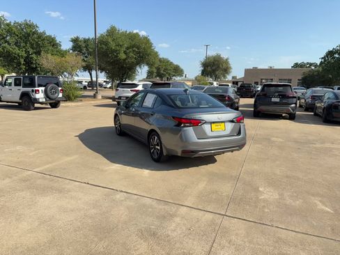 Used 2025 Nissan Versa SV w/ Trunk Package FWD image 15