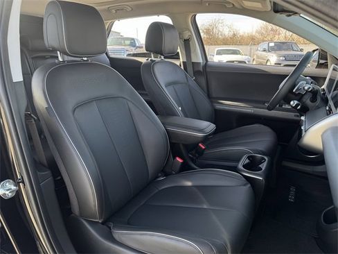 Used 2024 Hyundai Ioniq 5 Limited image 34