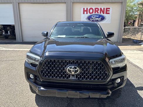 Used 2021 Toyota Tacoma Limited w/ Nightshade Package AWD/4WD image 3
