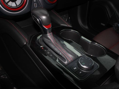 Used 2022 Chevrolet Blazer RS w/ Enhanced Convenience Package image 16