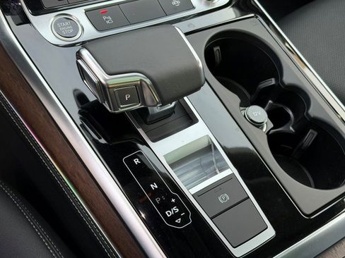 Certified 2023 Audi Q8 Premium Plus w/ Premium Plus Package image 33