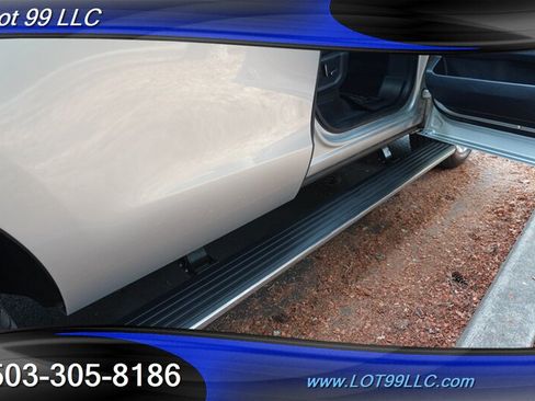 Used 2019 Ford Expedition Limited w/ Equipment Group 302A AWD/4WD image 38