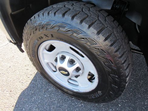 Used 2013 Chevrolet Silverado 2500 W/T image 13