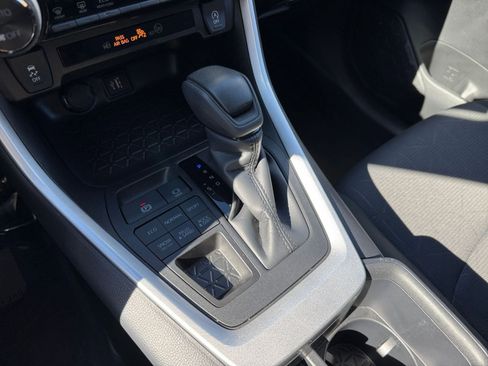 Used 2025 Toyota RAV4 XLE image 36