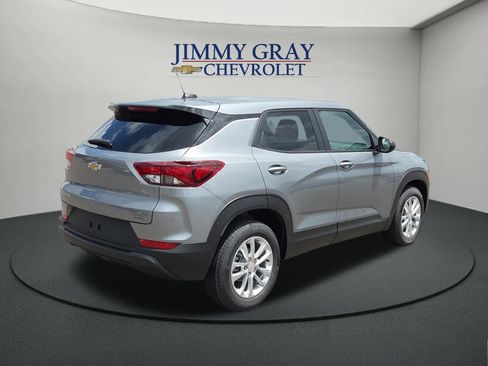 New 2026 Chevrolet TrailBlazer LS w/ LS Convenience Package FWD image 5