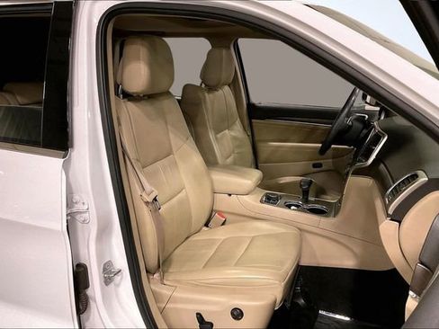 Used 2014 Jeep Grand Cherokee Limited image 7