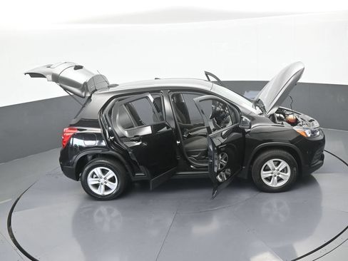Used 2022 Chevrolet Trax LS AWD/4WD image 62