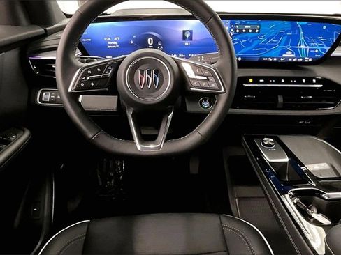 Used 2025 Buick Enclave Sport Touring w/ Power Package image 5