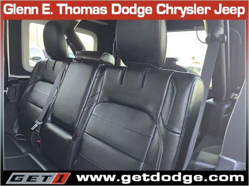 Used 2022 Jeep Wrangler Unlimited Sahara image 26