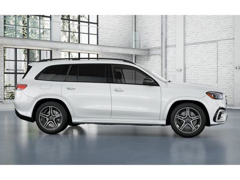 New 2026 Mercedes-Benz GLS 450 4MATIC image 15