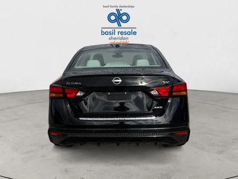 Used 2023 Nissan Altima 2.5 SV AWD/4WD image 6