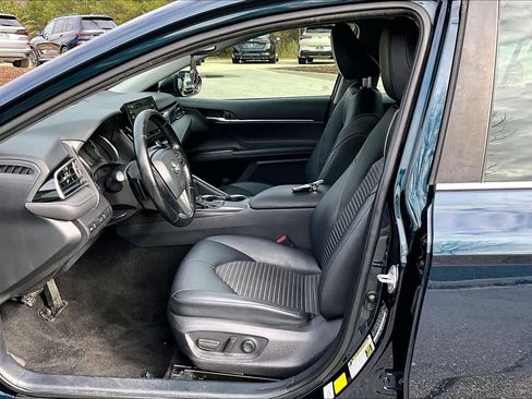 Certified 2021 Toyota Camry SE w/ Convenience Package image 13
