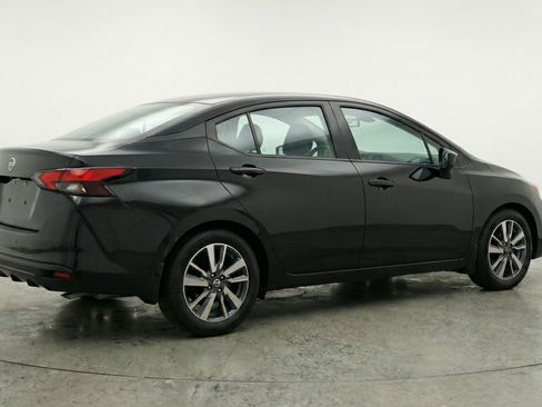 Used 2025 Nissan Versa SV FWD image 9