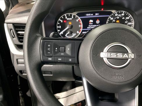 Certified 2023 Nissan Rogue SV image 22