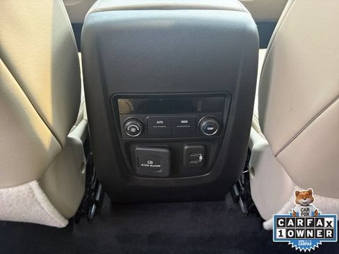 Used 2020 Buick Enclave Essence w/ Sound and Sites Package FWD image 12