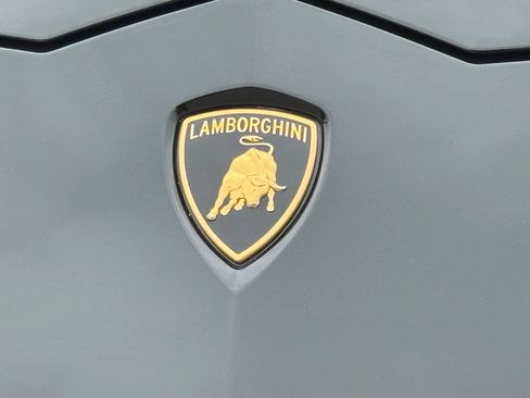 Used 2020 Lamborghini Urus AWD/4WD image 27