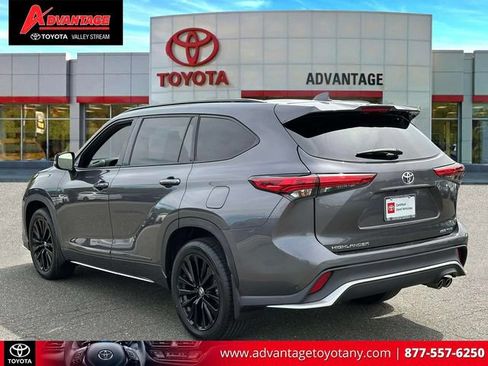 Used 2023 Toyota Highlander XSE AWD/4WD image 10
