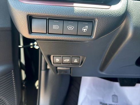 New 2025 Toyota Prius Plug-In Hybrid image 12