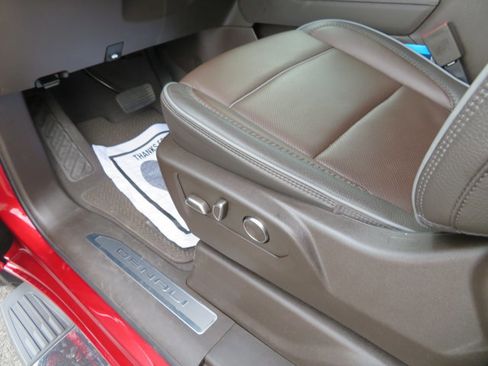 Used 2024 GMC Sierra 1500 Denali w/ Technology Package image 17