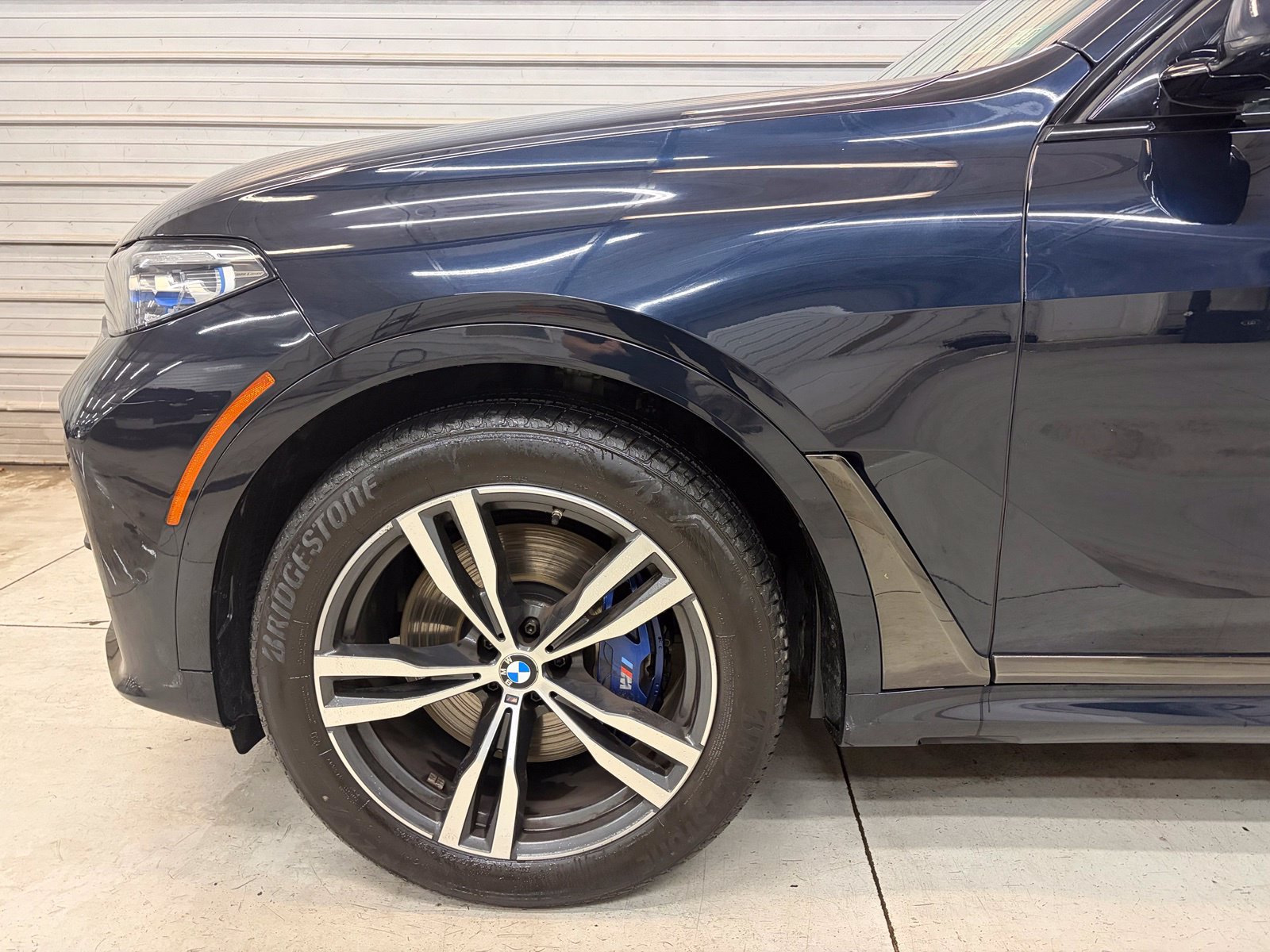 Used 2021 BMW X7 M50i AWD/4WD image 4