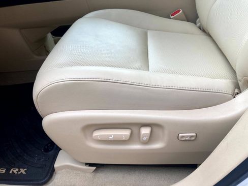 Used 2015 Lexus RX 450h AWD image 10
