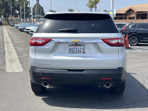 Used 2021 Chevrolet Traverse LT FWD image 24