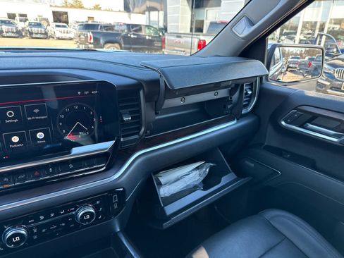 Used 2022 GMC Sierra 1500 SLT image 19