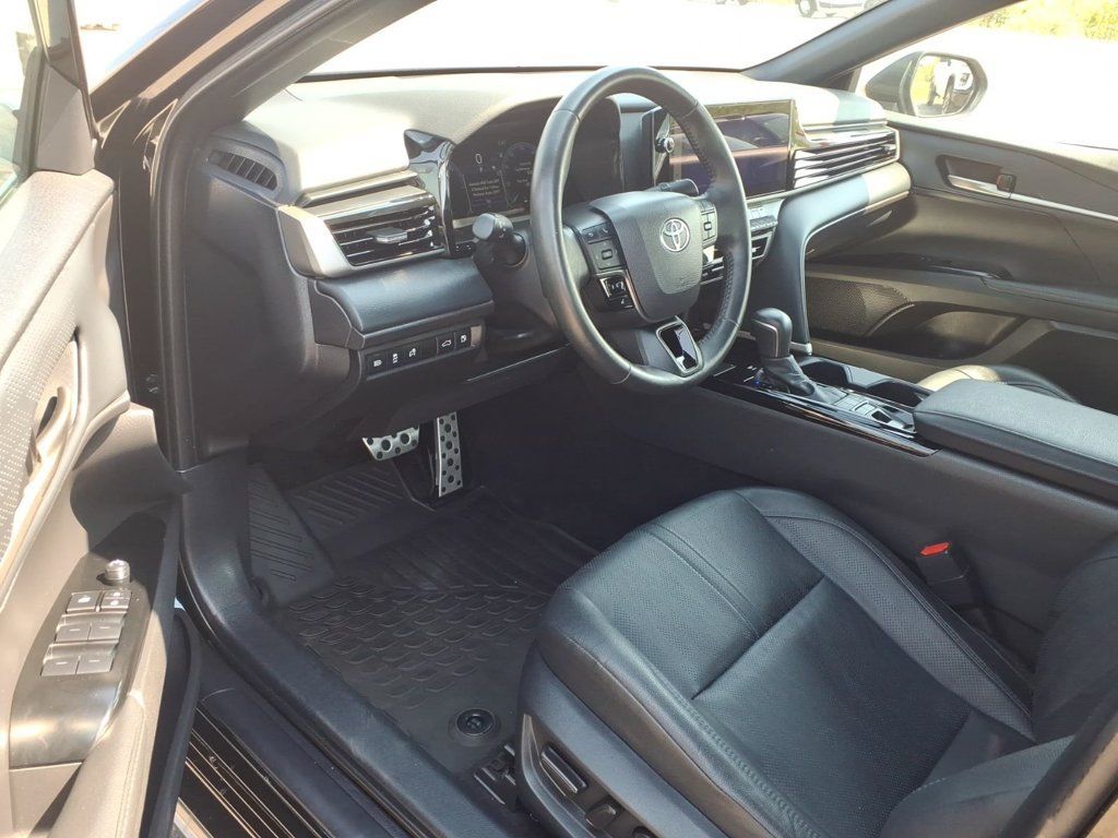Used 2025 Toyota Camry XSE AWD/4WD image 6