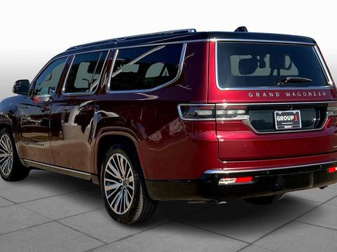 Used 2024 Jeep Grand Wagoneer L Series III image 10