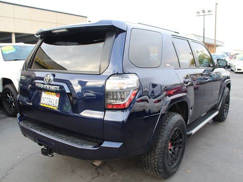 Used 2014 Toyota 4Runner SR5 image 7