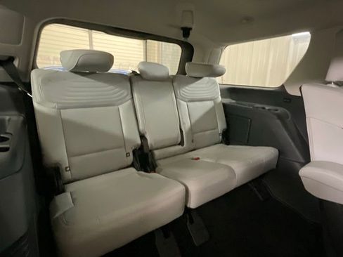 Used 2025 Ford Expedition Platinum w/ Platinum Ultimate Package AWD/4WD image 13
