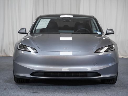 Used 2025 Tesla Model 3 Long Range image 2