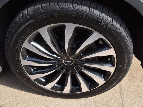 Used 2020 Lincoln Aviator Black Label Grand Touring w/ Class IV Trailer Tow Package image 10