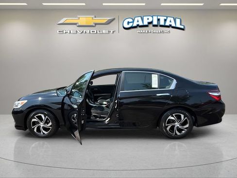 Used 2016 Honda Accord LX image 9
