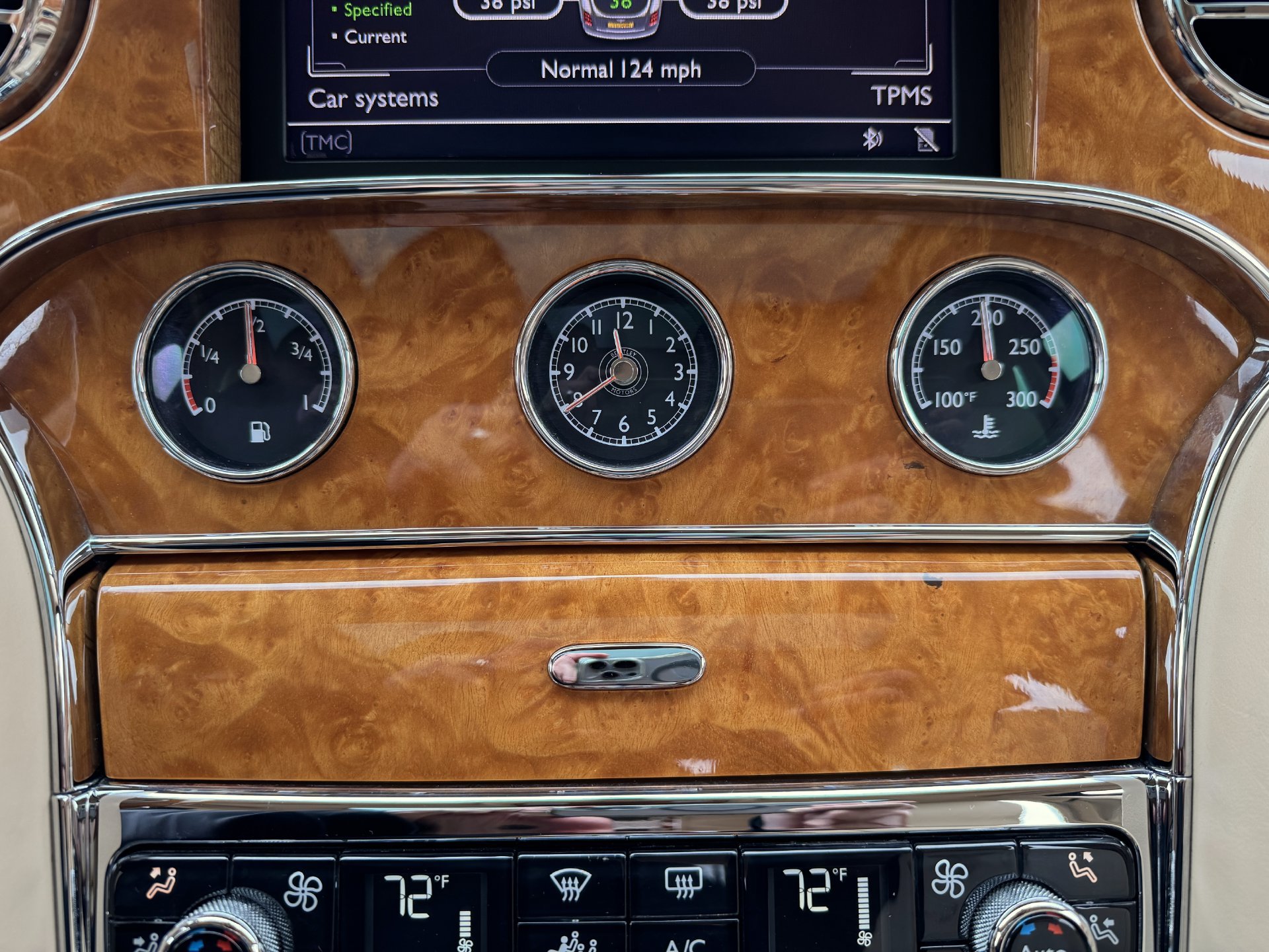 Used 2013 Bentley Mulsanne RWD image 51