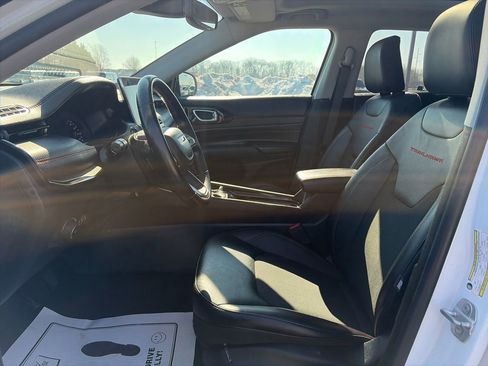 Used 2022 Jeep Compass Trailhawk w/ Sun and Sound Group image 17