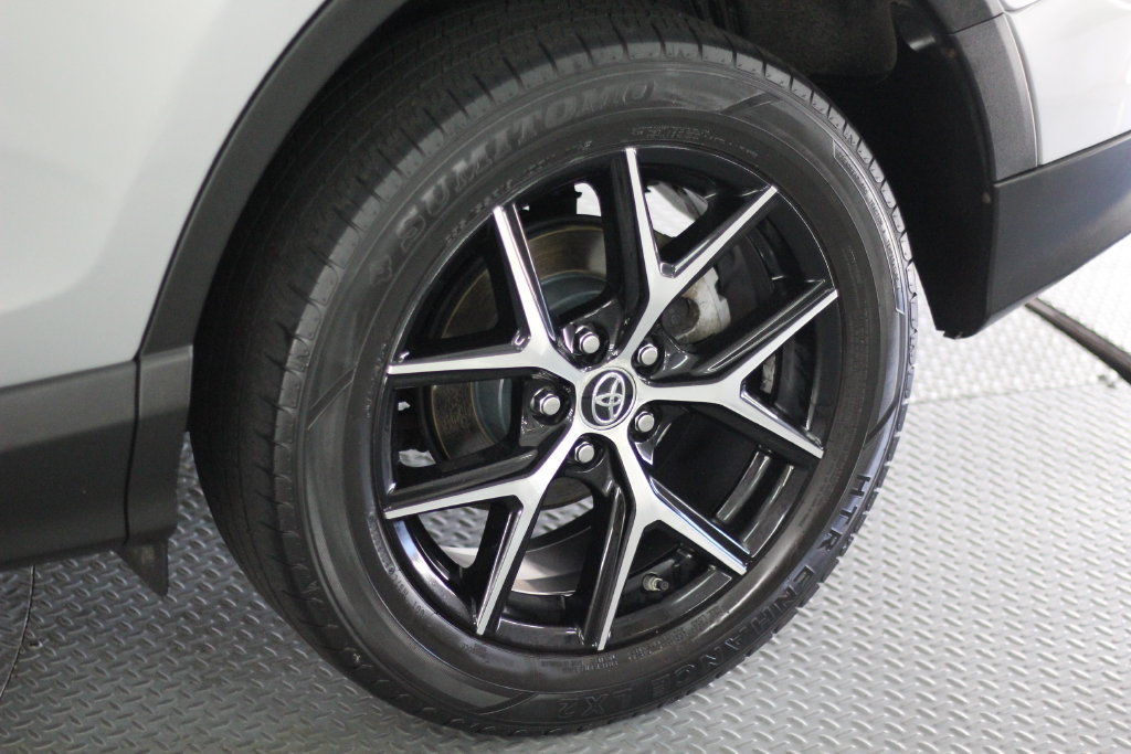 Used 2017 Toyota RAV4 SE AWD/4WD image 59