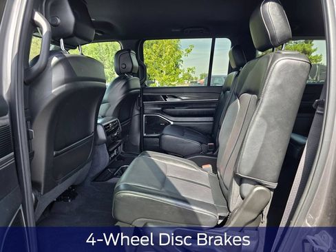 Used 2024 Jeep Wagoneer L Series II AWD/4WD image 14