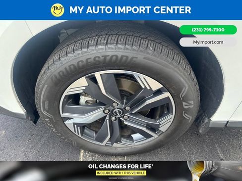 Used 2025 Nissan Murano SL AWD/4WD image 6